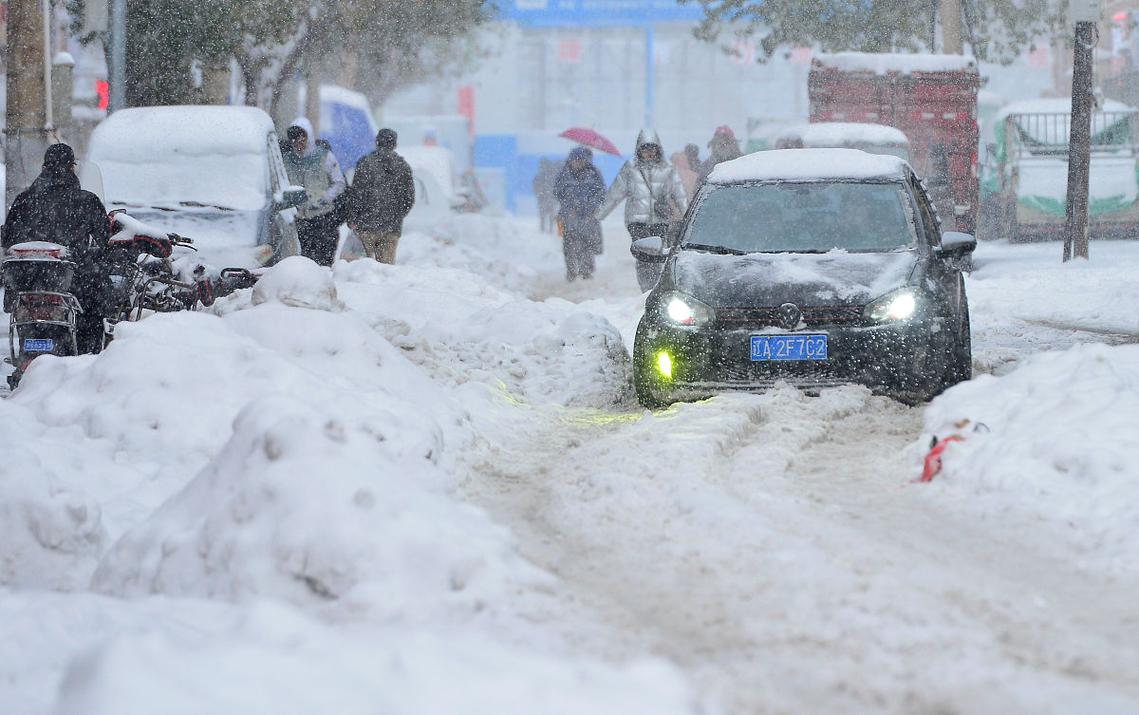 新一轮寒潮天气来势汹汹 中东部大范围雨雪再登场