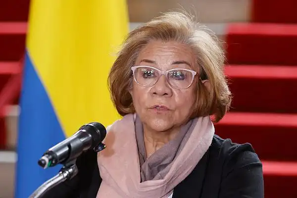 抗议美吊销总统签证 哥伦比亚多名高官放弃美签