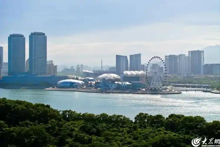 国庆玩转“嘉年华”！青岛这一街区打造“海陆空”文旅消费盛宴