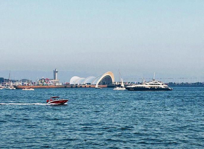 青岛旅游暑期档热度持续攀升——清凉海滨 “热”气腾腾