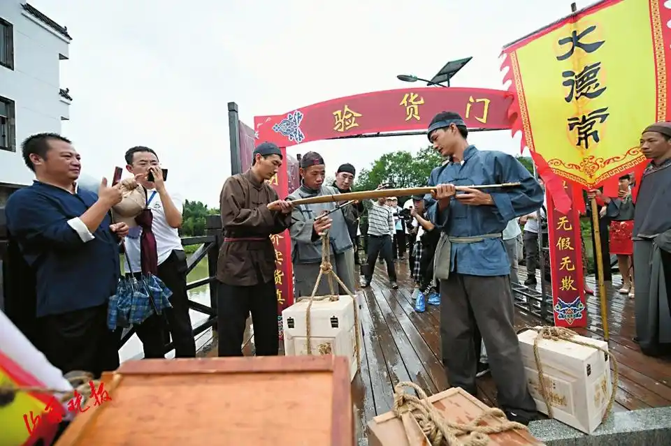 武夷山下，我们开拔！“重走晋商万里茶路”大型采访活动将跨越国内8个省份，途经中、蒙、俄三国38个城市，行程13000多公里