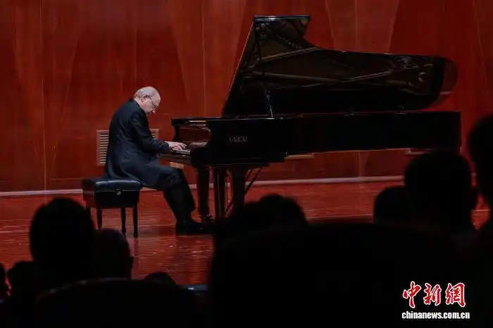 “琴岛”鼓浪屿 音乐伴潮生