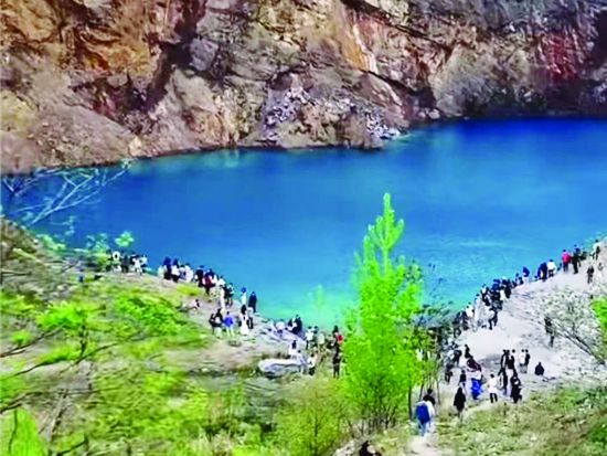 网红“野景点”镇江句容伏牛山无配套设施存隐患