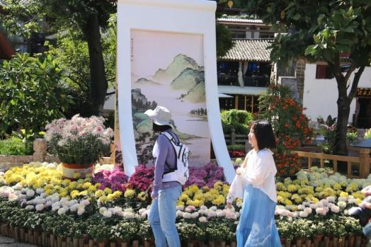 月圆人圆，在丽江古城过中秋