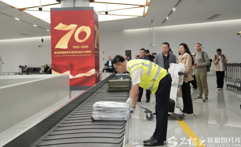 国庆、中秋假期 南航在疆计划执行航班超2200班次