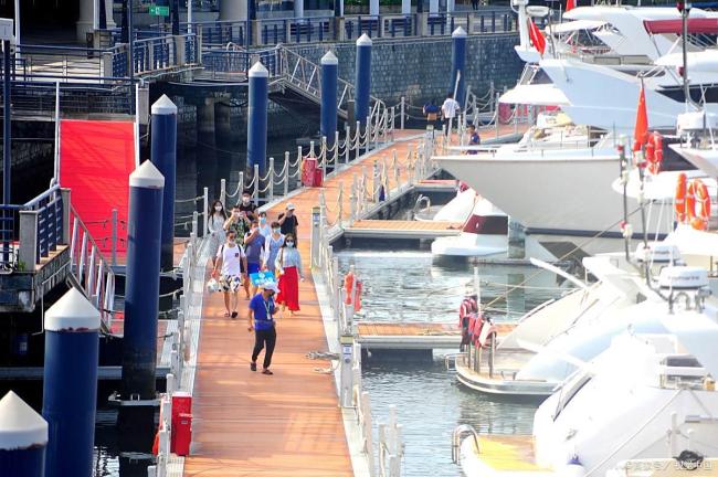 “世界尽头”因中国游客堵车 小众景点变网红