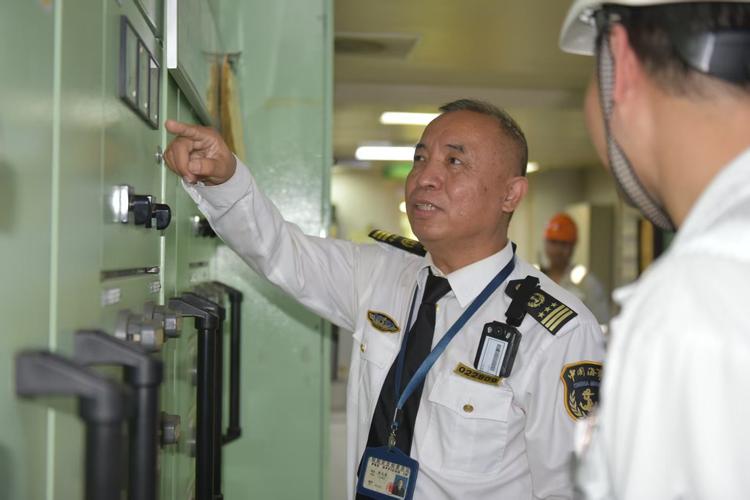 为假期邮轮系紧“安全带”