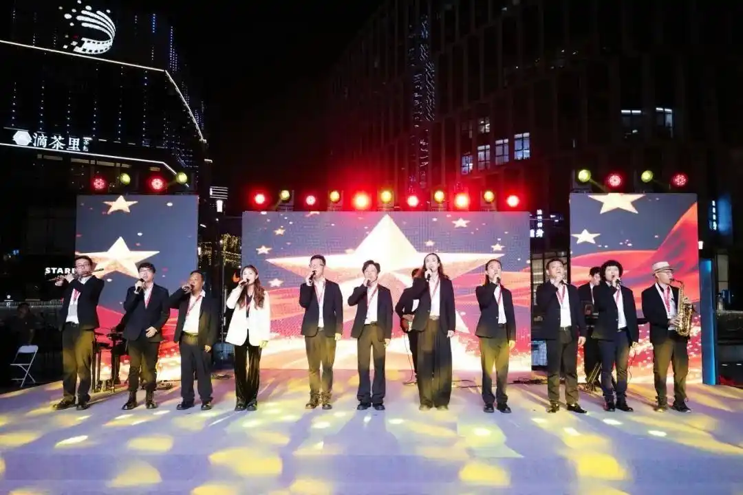 从“持证上岗”到“最美景点”，上海街艺节点亮城市“流动风景线”