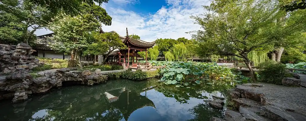 沿着高速自驾游｜看甲天下的苏州园林，游江南清丽地湖州