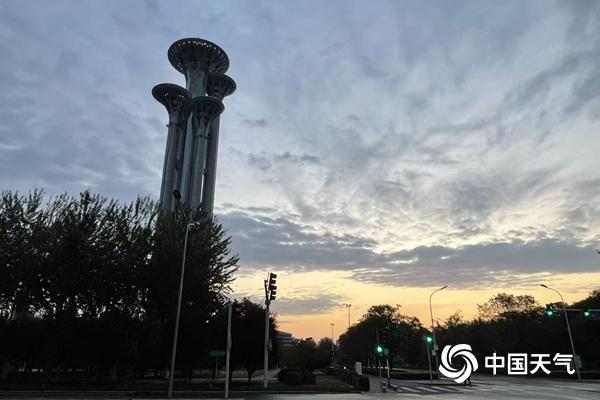 北京今天小雨或零星小雨来扰山区有雪 气温低迷最高气温11℃