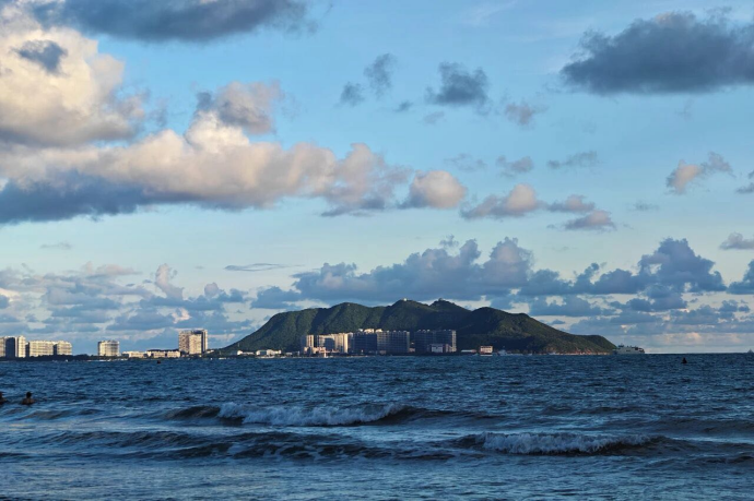 三亚游艇日记：海风、阳光与我的慢节奏逃离